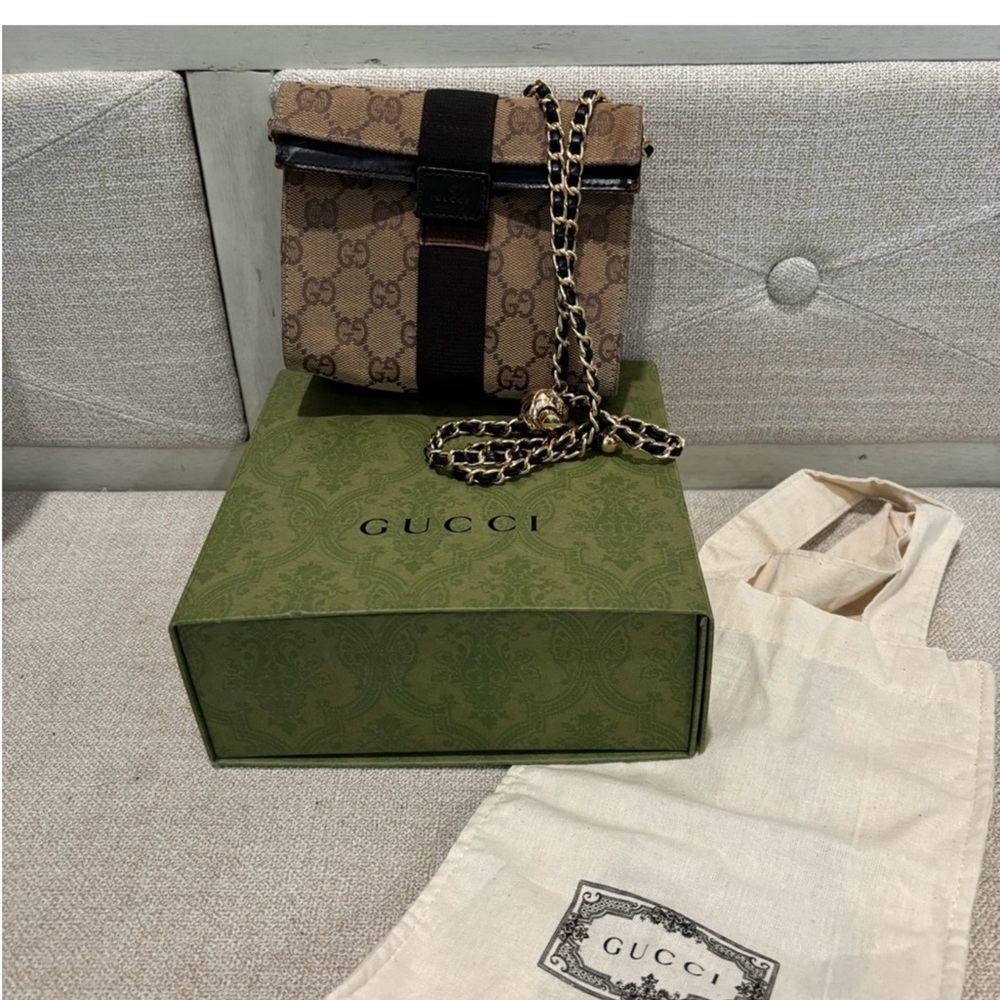 Gucci Beige and Black Monogram crossbody Bag/pouch